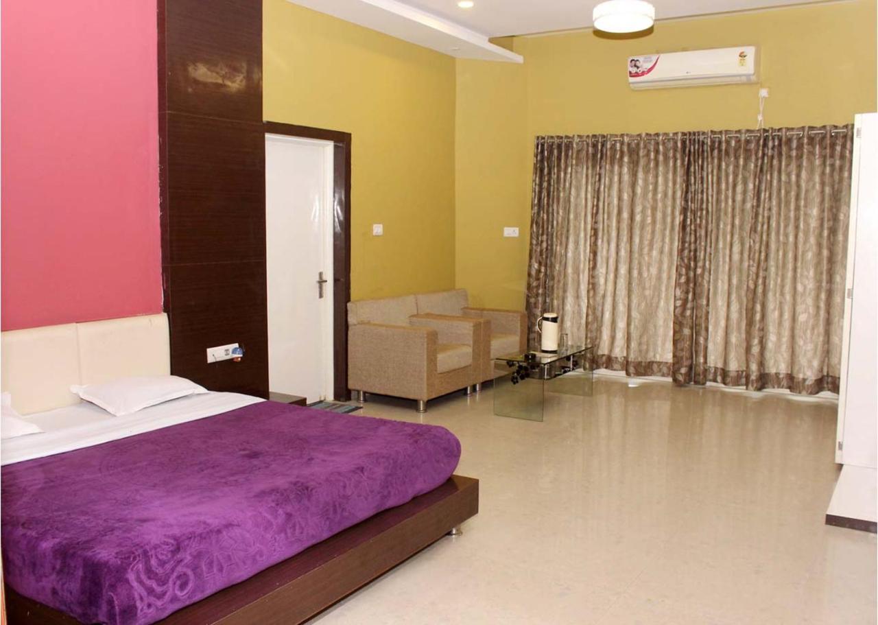 Hotel Jahaj Mahal Māndu Zewnętrze zdjęcie